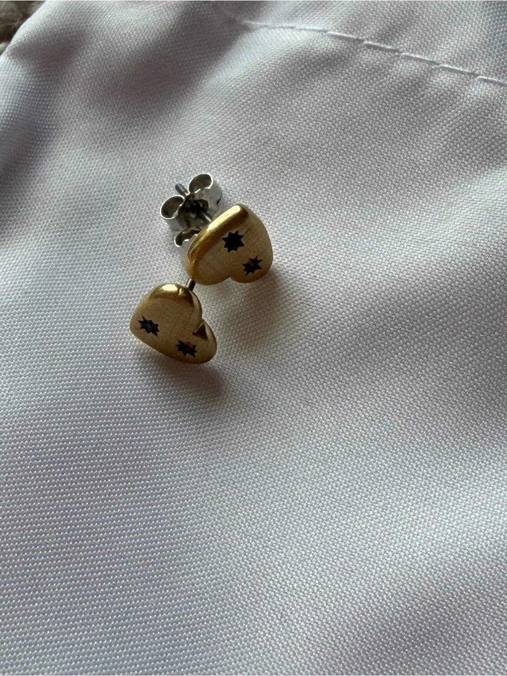 COACH Outlet Gold Heart Stud Earrings - Picture 3 of 5
